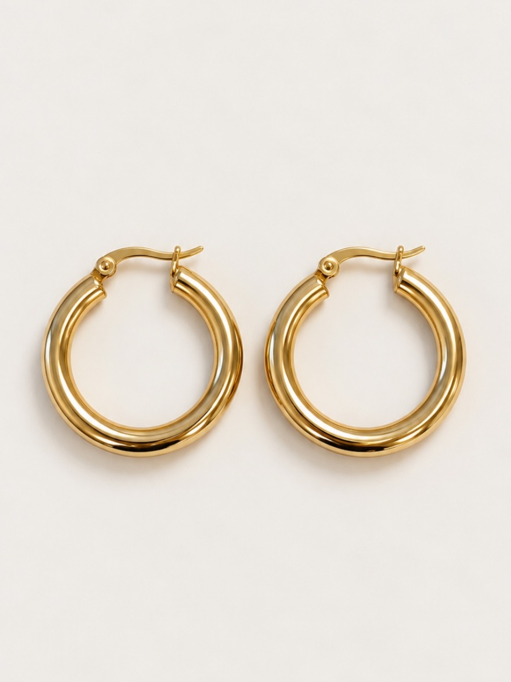 New! 18K Gold Plated Medium Hoop Earrings 8002 NWOT